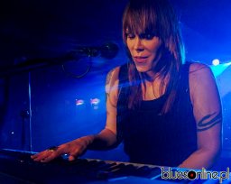 Beth Hart in Warsaw 2013 (10)